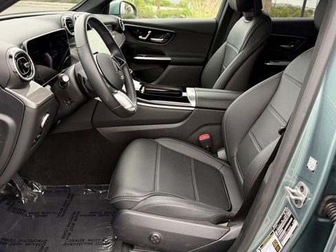Used 2026 Mercedes-Benz GLC 300 image 19