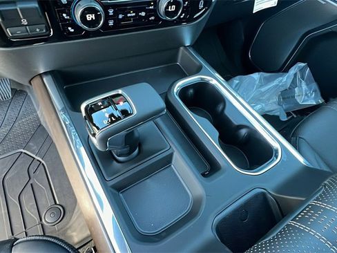 New 2026 Chevrolet Silverado 1500 High Country image 25