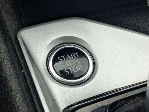 Used 2025 Nissan Altima 2.5 SV FWD image 27