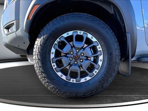 New 2026 Nissan Frontier PRO-4X w/ Pro-4x Convenience Package image 12