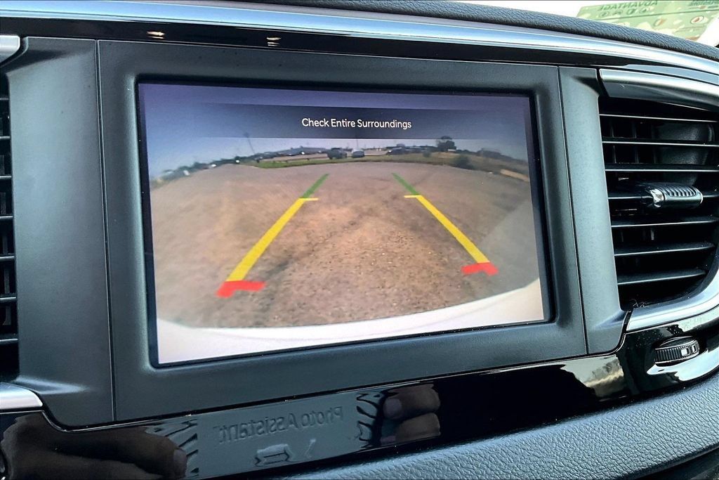 Used 2023 Chrysler Voyager LX FWD image 19