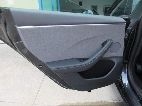Used 2024 Tesla Model 3 RWD image 37