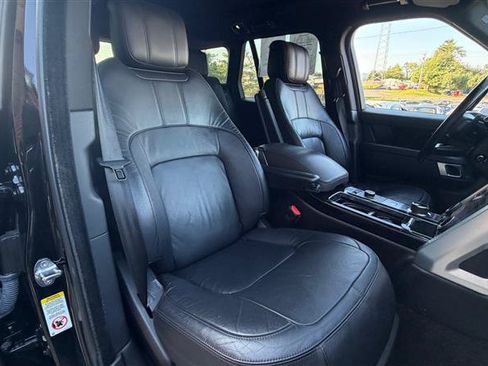 Used 2018 Land Rover Range Rover AWD/4WD image 16