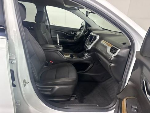 Used 2021 GMC Acadia SLE image 28