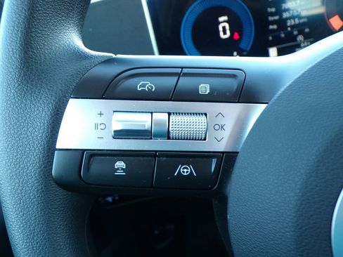 Certified 2025 Hyundai Tucson SE AWD/4WD image 21