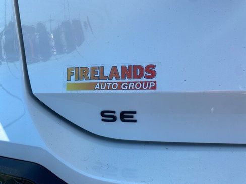 New 2025 Volkswagen Tiguan SE R-Line image 16