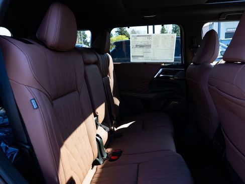 New 2026 Mitsubishi Outlander SEL image 24