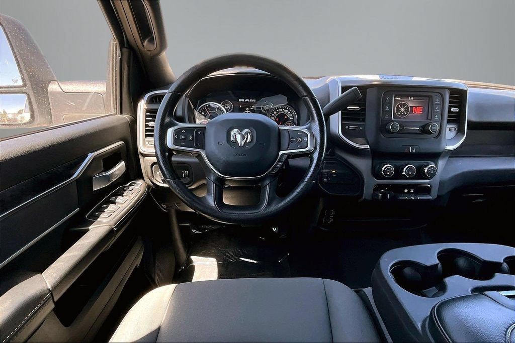 Used 2024 RAM 2500 Big Horn AWD/4WD image 9