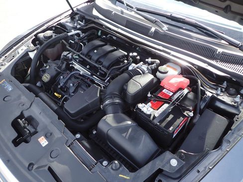 Used 2016 Ford Taurus Limited image 21