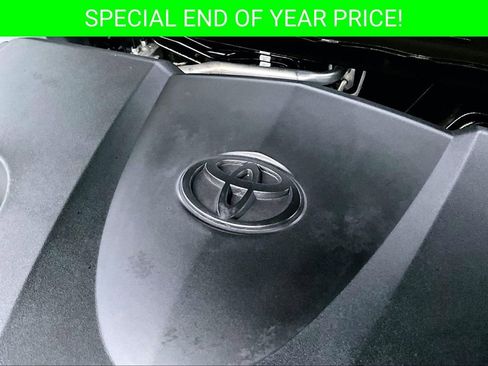 Used 2022 Toyota Camry SE image 31