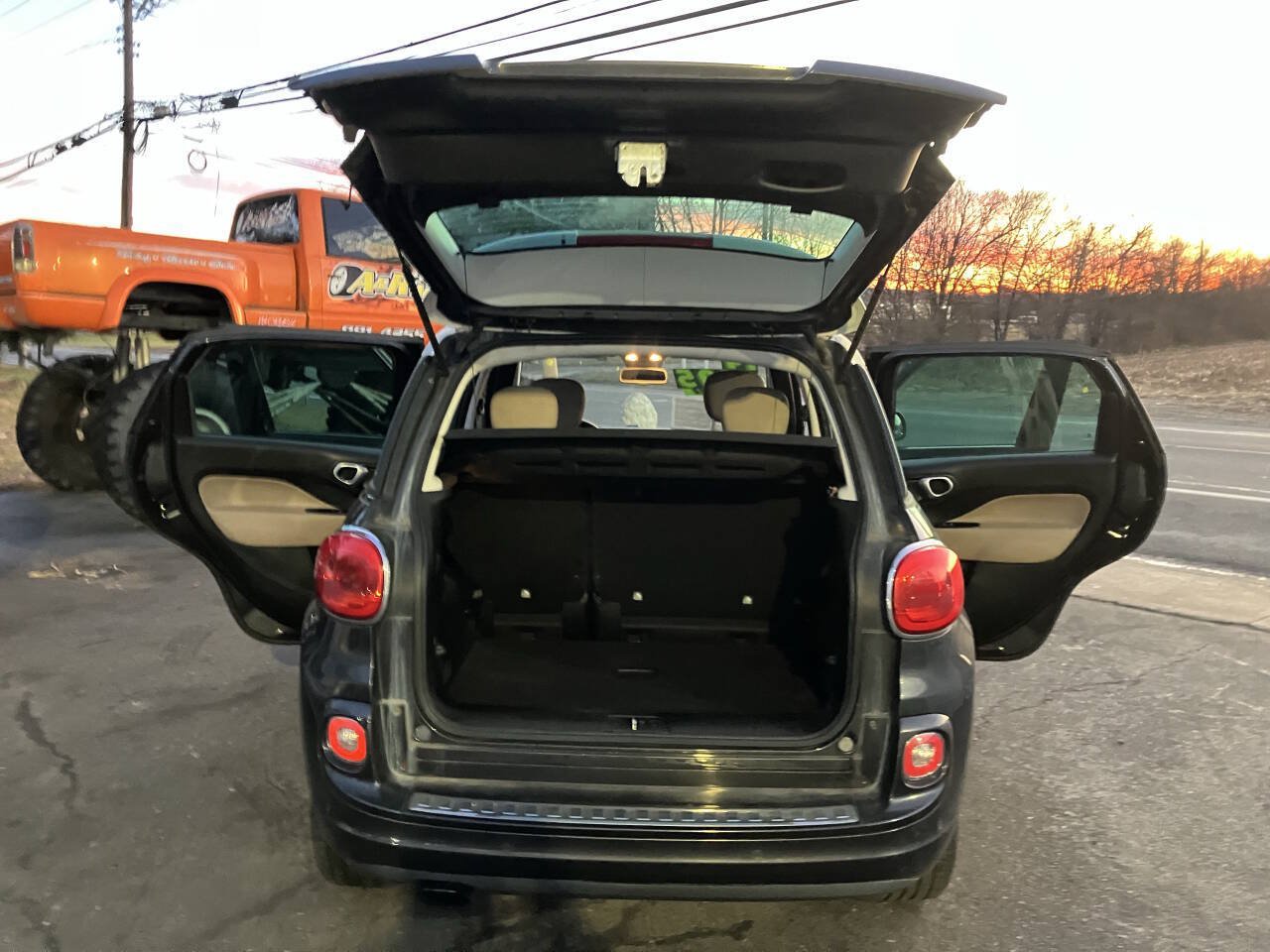 Used 2014 FIAT 500L Lounge FWD image 31