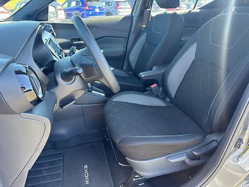 Used 2020 Nissan Kicks SV FWD image 13