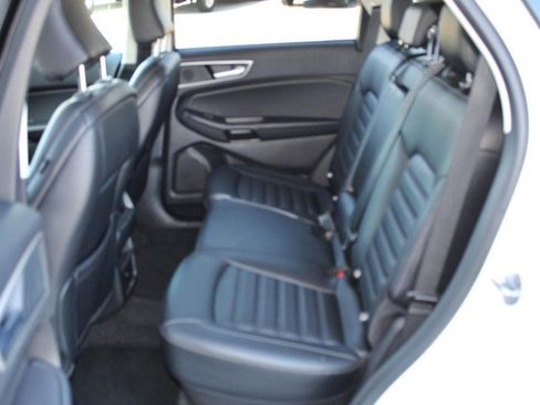 Used 2024 Ford Edge SEL image 14
