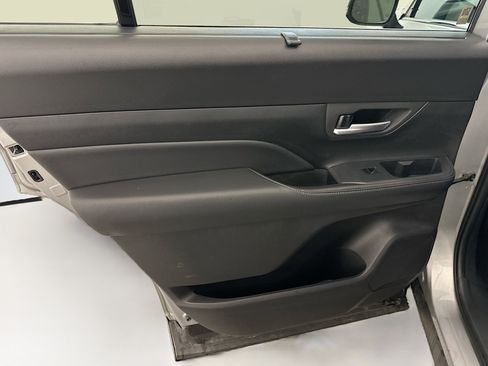 Used 2025 Toyota Grand Highlander AWD image 27