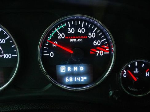 Used 2017 Jeep Wrangler Unlimited Rubicon image 9