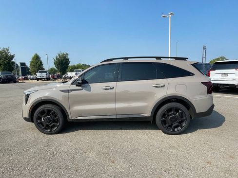 Used 2025 Kia Sorento X-Line EX AWD/4WD image 4