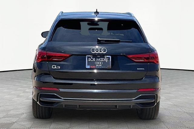Used 2021 Audi Q3 2.0T Premium Plus w/ Premium Plus Package AWD/4WD image 4
