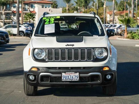 Used 2023 Jeep Renegade Latitude AWD/4WD image 2