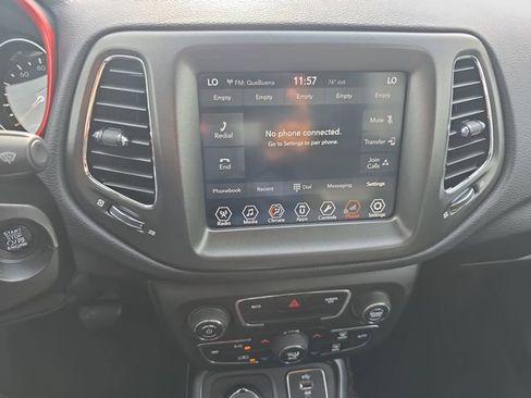 Used 2018 Jeep Compass Trailhawk w/ Cold Weather Group image 19