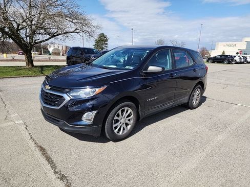 Used 2020 Chevrolet Equinox LS w/ LPO, Floor Liner Package image 2
