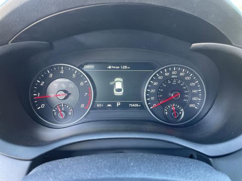 Used 2019 Kia Stinger GT2 image 10