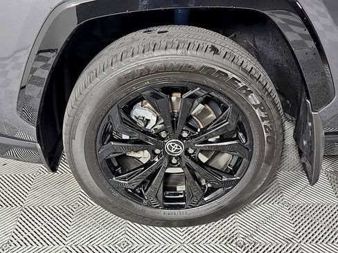 Used 2022 Toyota RAV4 XSE AWD/4WD image 8