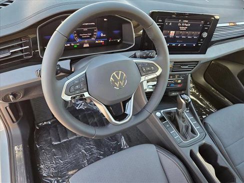 New 2026 Volkswagen Jetta SE FWD image 3