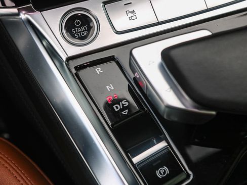 Used 2022 Audi e-tron Premium Plus w/ Premium Plus Package image 22