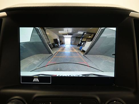 Used 2024 GMC Terrain SLT AWD/4WD image 13
