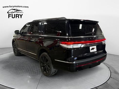 Used 2024 Lincoln Navigator L Reserve w/ Equipment Group 201A AWD/4WD image 6