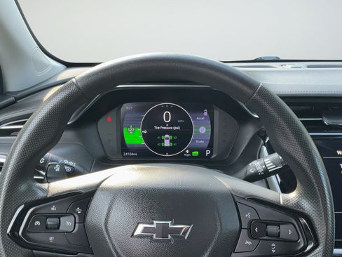 Certified 2023 Chevrolet Bolt EUV LT w/ Driver Confidence Package FWD image 14