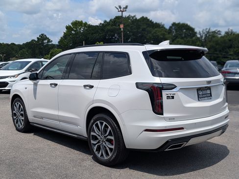 Used 2024 Cadillac XT6 Sport w/ Platinum Package AWD/4WD image 7