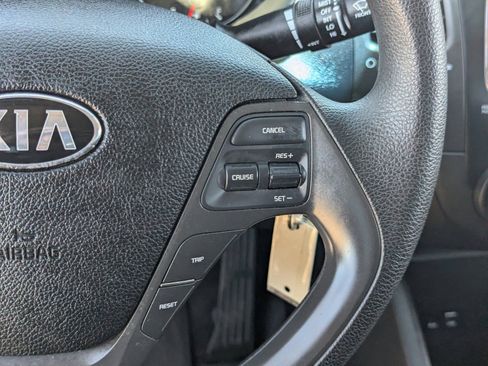 Used 2018 Kia Forte LX FWD image 24