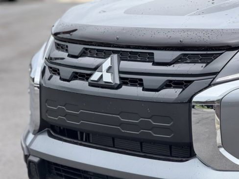 New 2025 Mitsubishi Outlander Sport image 4