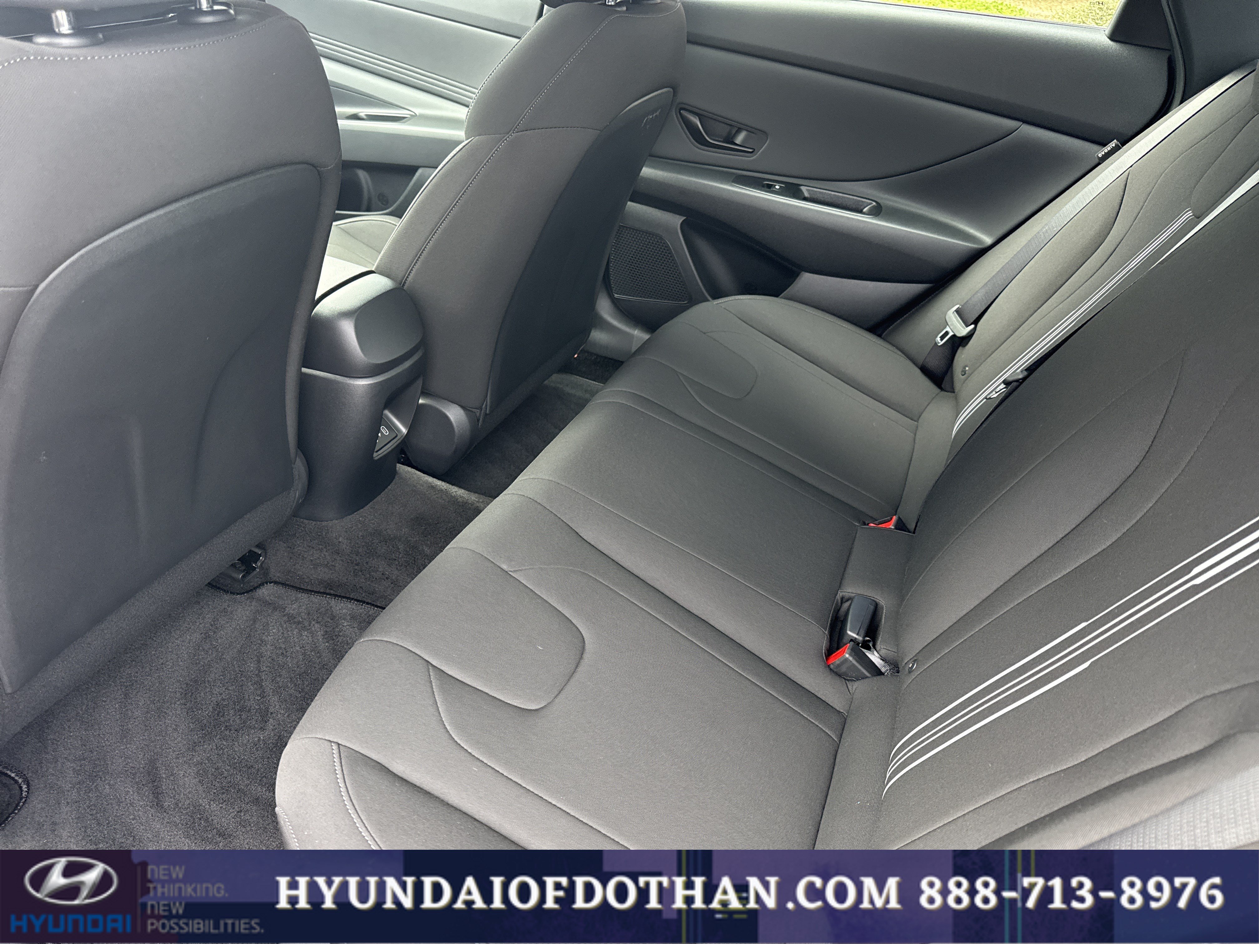 Certified 2025 Hyundai Elantra Sport FWD image 12