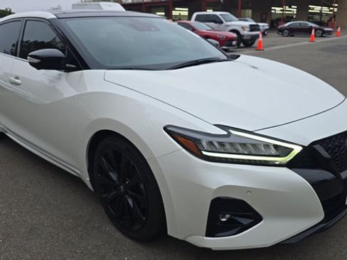 Certified 2023 Nissan Maxima SR w/ Sport Mat Group FWD image 2