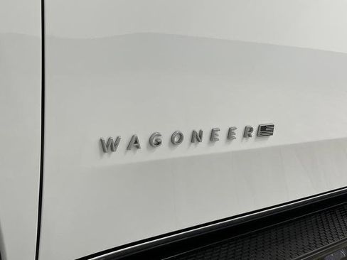 Used 2024 Jeep Wagoneer Series III w/ Convenience Group I image 40