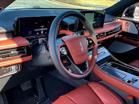 New 2025 Lincoln Aviator Reserve w/ Equipment Group 201A image 6