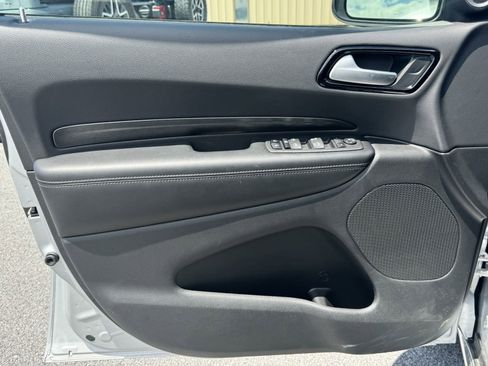 Used 2023 Dodge Durango AWD w/ Technology Group image 11