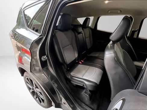 Used 2018 Ford Escape SE w/ SE Sport Appearance Package FWD image 25