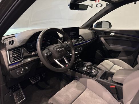 Used 2024 Audi SQ5 Prestige image 13