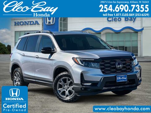 Certified 2025 Honda Passport TrailSport image 1