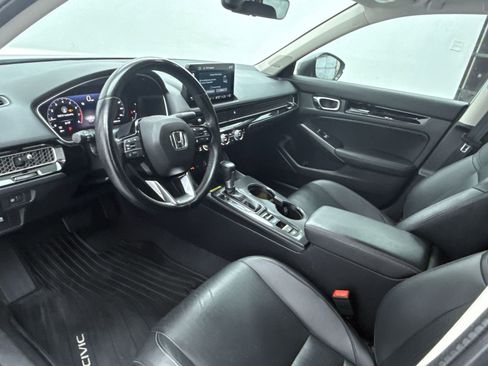 Used 2022 Honda Civic Touring image 12