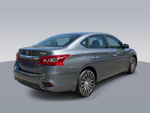 Used 2017 Nissan Sentra S FWD image 4