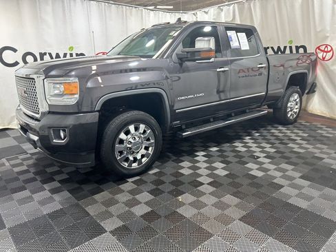 Used 2016 GMC Sierra 2500 Denali w/ Duramax Plus Package image 4