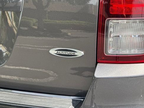 Used 2015 Jeep Compass Sport w/ Power Value Group FWD image 21
