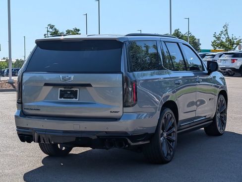 Certified 2025 Cadillac Escalade V AWD/4WD image 5