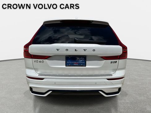 Certified 2025 Volvo XC60 B5 Core w/ Protection Package Premier image 4
