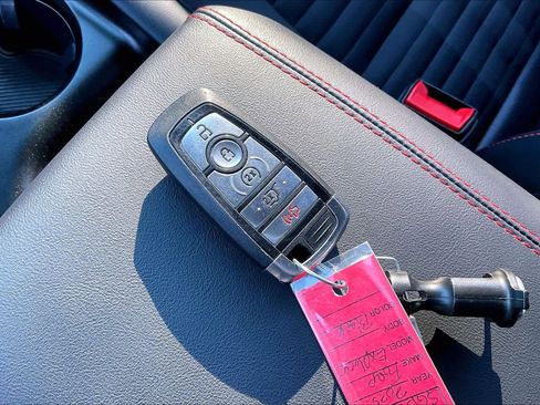 Used 2025 Ford Explorer ST-Line image 14