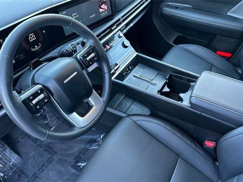 Certified 2025 Hyundai Santa Fe SEL image 10
